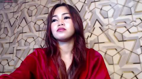 Belle online show from December 4, 2024, 9:46 pm