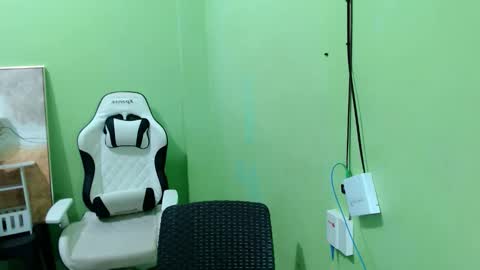 Reign online show from February 12, 2026, 1:55 am