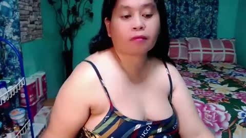 inocent_joy online show from December 30, 2024, 7:32 pm