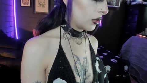 Snapshot of insania_999 chatting on October 15, 2025, 5:35 pm SANIA online show from October 15, 2025, 5:35 pm