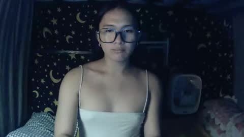 MAXINE online show from November 17, 2025, 9:26 am