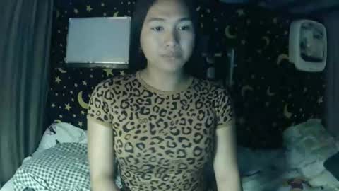 MAXINE online show from February 9, 2026, 3:21 am