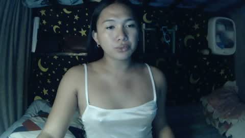Snapshot of insulting_whoreifica chatting on June 14, 2026, 7:10 am MAXINE online show from June 14, 2026, 7:10 am