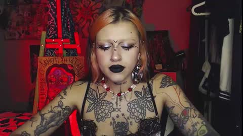 Insunnity666 online show from December 4, 2025, 8:17 pm