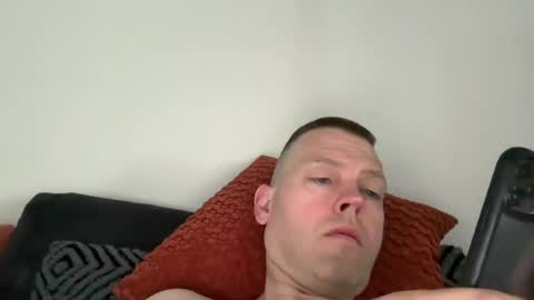 Snapshot of interestedhun chatting on July 21, 2026, 7:54 am InterestedHun online show from July 21, 2026, 7:54 am