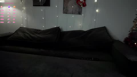 Ellie online show from December 29, 2024, 8:15 pm