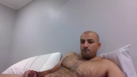 Snapshot of intolder35 chatting on April 3, 2026, 7:50 am intolder35 online show from April 3, 2026, 7:50 am