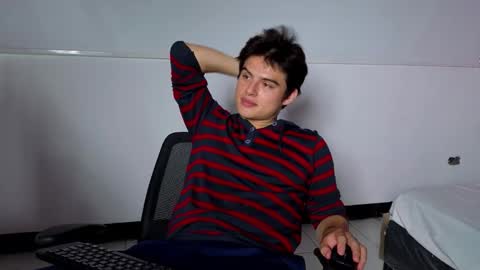 invincible200 online show from October 12, 2025, 2:49 pm