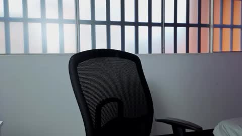 invincible200 online show from October 30, 2025, 1:56 pm