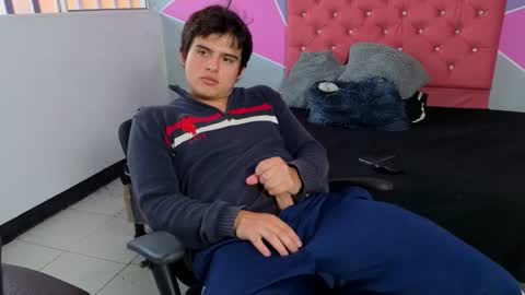 invincible200 online show from November 8, 2025, 3:01 pm