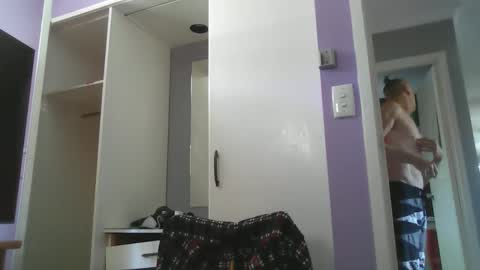 Snapshot of inxs2much chatting on April 6, 2026, 3:37 am inxs2much online show from April 6, 2026, 3:37 am