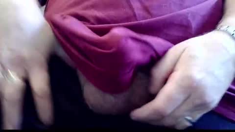 iphorny online show from November 6, 2025, 8:15 am