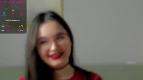 Mia online show from November 3, 2025, 1:08 am