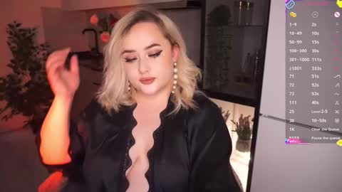 Irena Barr online show from October 4, 2025, 5:44 pm