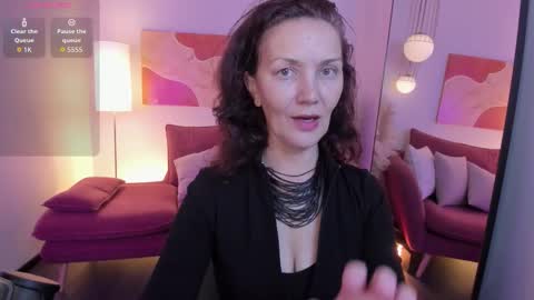 Snapshot of irene_marlow chatting on October 8, 2025, 5:38 am Irene online show from October 8, 2025, 5:38 am