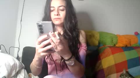 Irene Isabela online show from April 10, 2026, 9:58 am