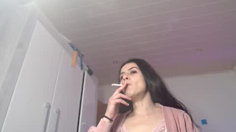 Irene Isabela online show from April 25, 2026, 7:44 am