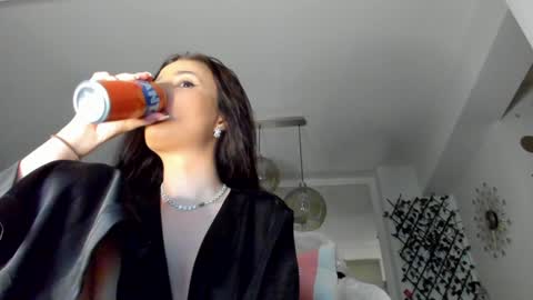 Snapshot of irenevon chatting on January 16, 2025, 2:51 pm Ir s room online show from January 16, 2025, 2:51 pm