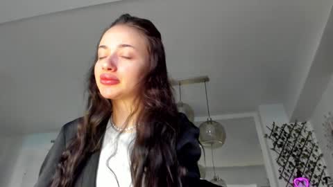 Snapshot of irenevon chatting on February 23, 2025, 5:56 am Ir s room online show from February 23, 2025, 5:56 am