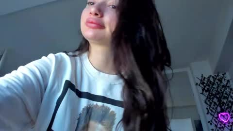 Snapshot of irenevon chatting on March 3, 2025, 6:26 am Ir s room online show from March 3, 2025, 6:26 am