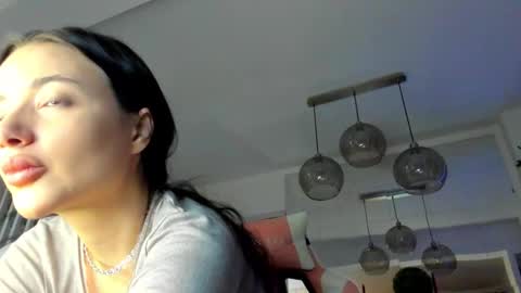 Snapshot of irenevon chatting on October 17, 2025, 4:04 am Ir s room online show from October 17, 2025, 4:04 am