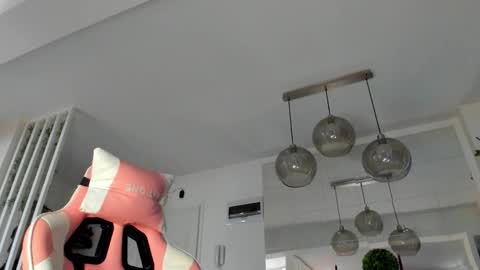 Snapshot of irenevon chatting on October 18, 2025, 5:32 am Ir s room online show from October 18, 2025, 5:32 am