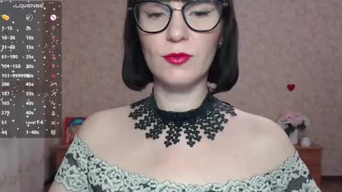 Snapshot of irenlarasani chatting on January 17, 2025, 6:04 am IrenLarasani online show from January 17, 2025, 6:04 am