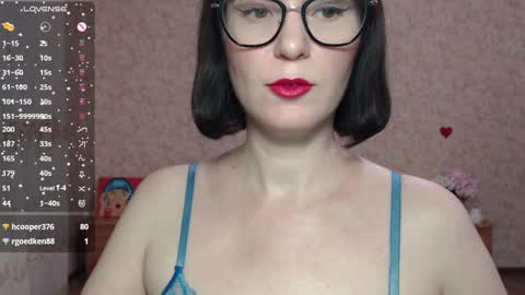 Snapshot of irenlarasani chatting on January 29, 2025, 9:44 am IrenLarasani online show from January 29, 2025, 9:44 am
