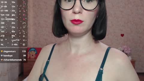 Snapshot of irenlarasani chatting on February 16, 2025, 11:49 am IrenLarasani online show from February 16, 2025, 11:49 am