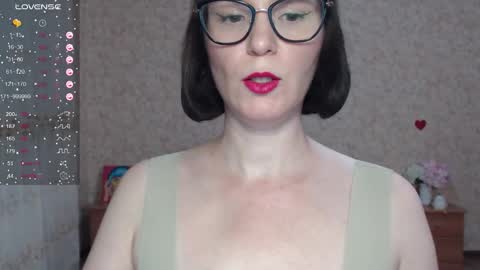 Snapshot of irenlarasani chatting on September 20, 2025, 12:28 pm IrenLarasani online show from September 20, 2025, 12:28 pm
