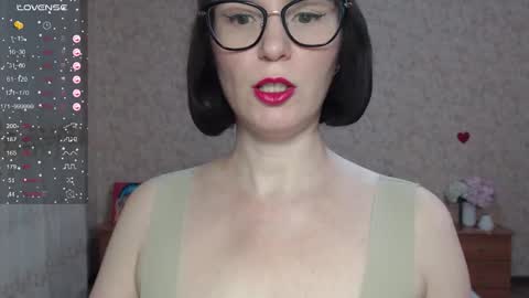 Snapshot of irenlarasani chatting on September 23, 2025, 6:05 am IrenLarasani online show from September 23, 2025, 6:05 am