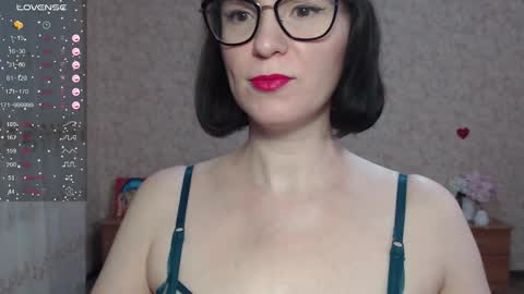 Snapshot of irenlarasani chatting on October 2, 2025, 6:09 am IrenLarasani online show from October 2, 2025, 6:09 am
