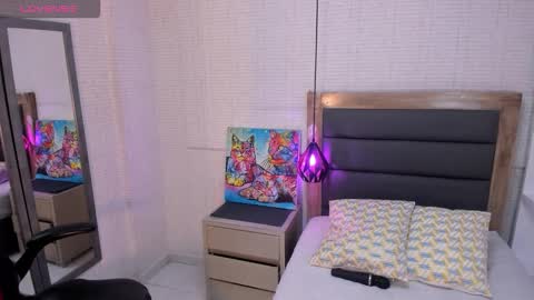 Snapshot of irenneblazer chatting on February 19, 2026, 12:45 pm I R E N N E online show from February 19, 2026, 12:45 pm