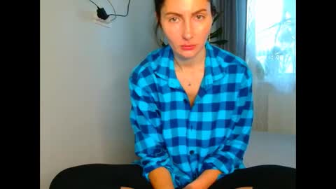 irina online show from June 3, 2026, 5:10 am
