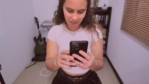 irina online show from April 4, 2026, 5:27 am