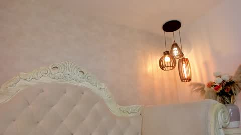 Irinnah Lottus online show from February 11, 2025, 1:31 am