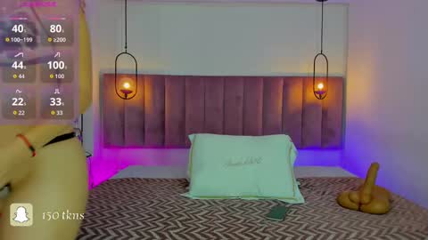 Irinnah Lottus online show from September 19, 2025, 11:33 am