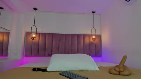 Irinnah Lottus online show from October 4, 2025, 11:52 am