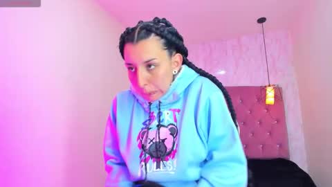 iris_77 online show from November 27, 2025, 11:23 am