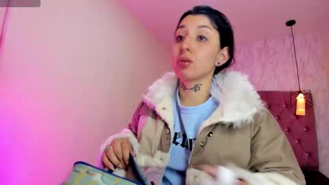 iris_77 online show from January 8, 2026, 11:56 am