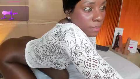 Snapshot of iris_violeta chatting on March 12, 2025, 5:46 am Iris online show from March 12, 2025, 5:46 am