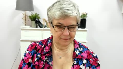 I R I S online show from April 1, 2026, 6:14 am