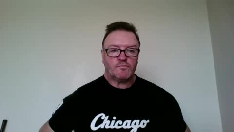 Snapshot of irish_pipe chatting on April 7, 2026, 9:32 am irish_pipe online show from April 7, 2026, 9:32 am
