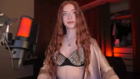 Miss Iris Fansly Miss Iris new inst.  online show from October 14, 2025, 3:57 pm