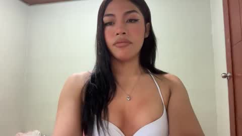 iriss_fox online show from November 22, 2025, 1:59 am