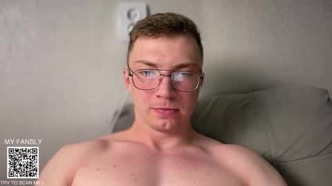 Iron online show from October 18, 2025, 8:42 pm