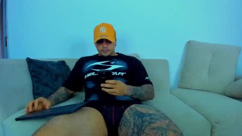 Snapshot of iron_coleman chatting on October 6, 2025, 4:32 am Iron online show from October 6, 2025, 4:32 am