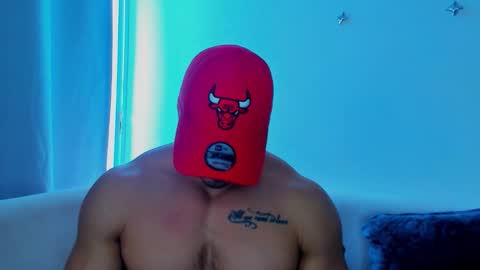 Iron online show from November 23, 2025, 6:41 pm