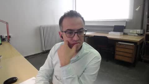 Snapshot of ironchrome chatting on October 13, 2025, 8:03 am IronChrome online show from October 13, 2025, 8:03 am