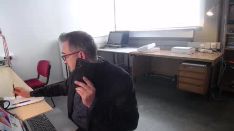 Snapshot of ironchrome chatting on October 22, 2025, 7:08 am IronChrome online show from October 22, 2025, 7:08 am